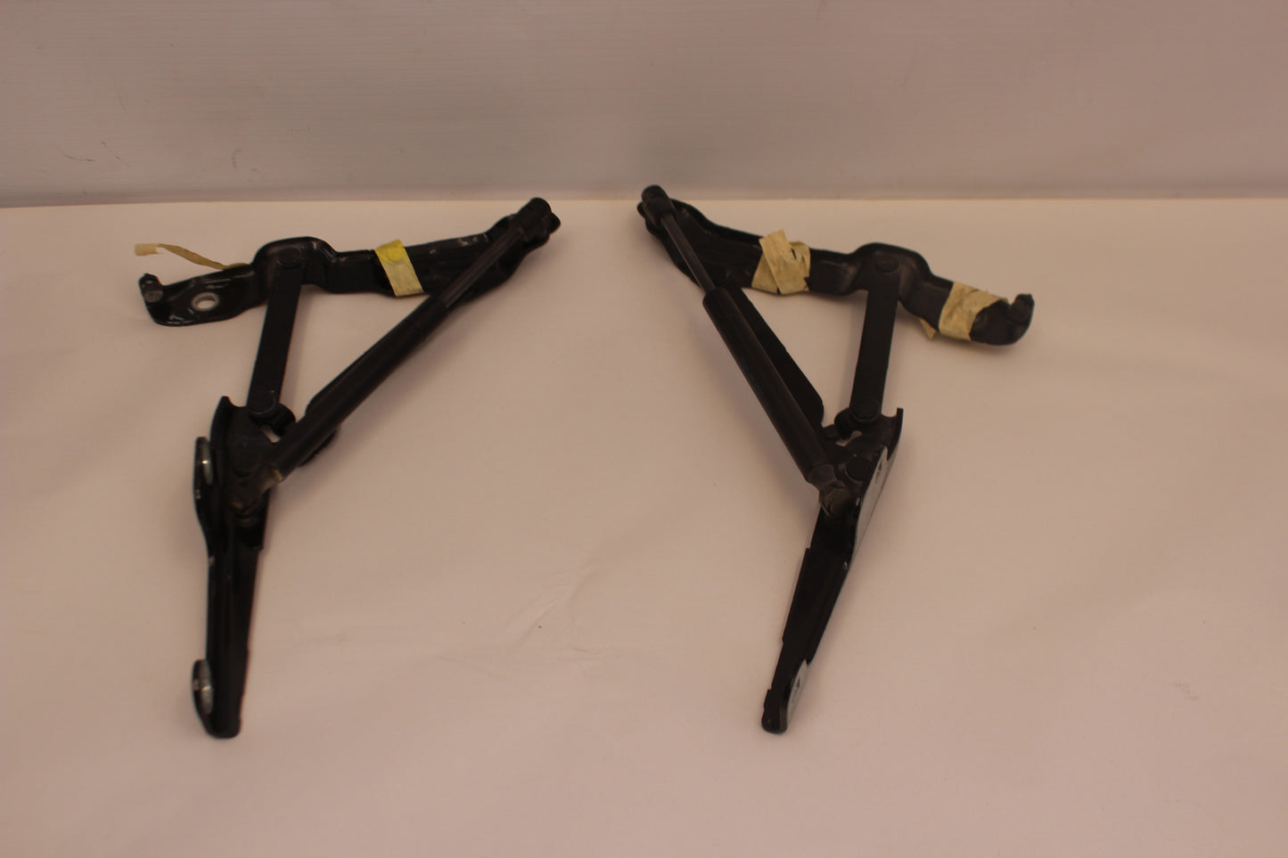 2013 Chevy Camaro ZL1 RH & LH Trunk Hinges OEM