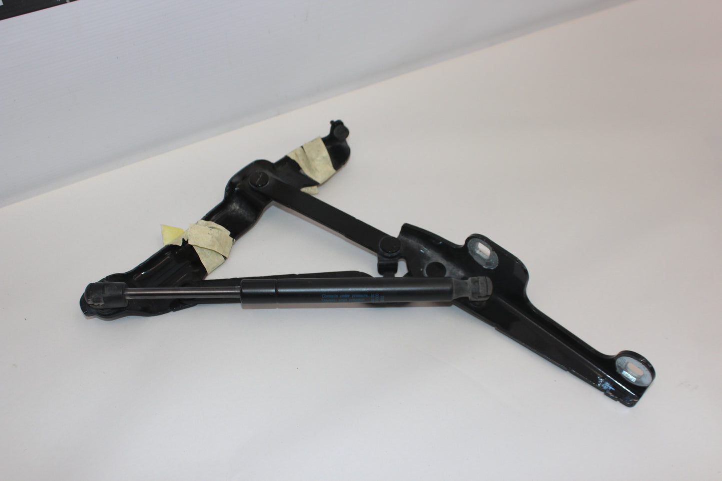 2013 Chevy Camaro ZL1 RH & LH Trunk Hinges OEM