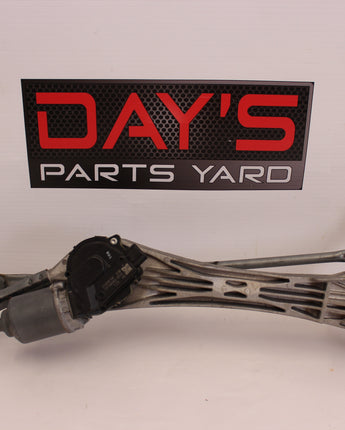 2011 Cadillac CTS-V Coupe Front Windshield Wiper Transmission Linkage 20904380 OEM