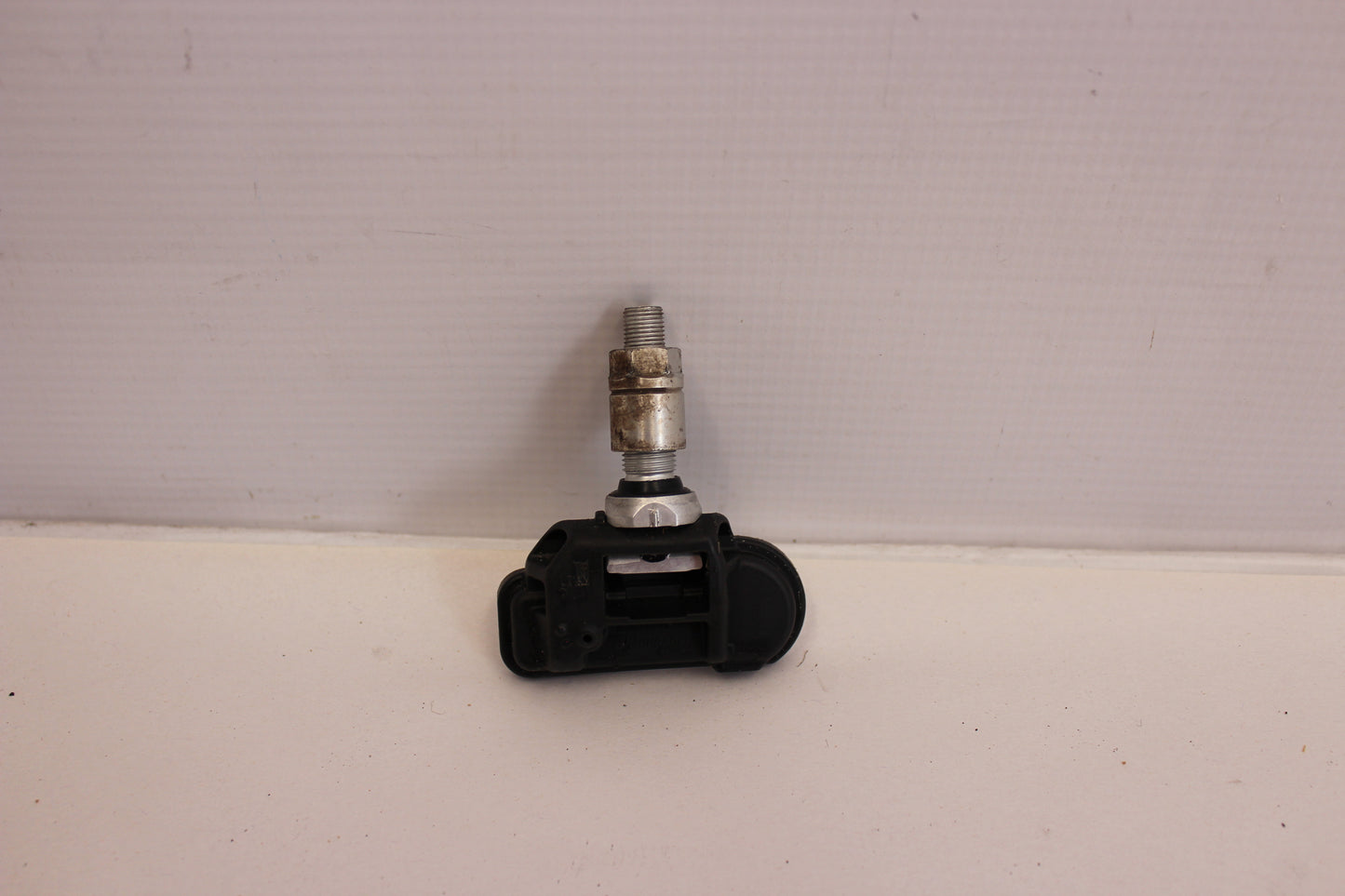 2015 Chevy Corvette Z06 Tire Pressure Sensor Valve TPMS OEM