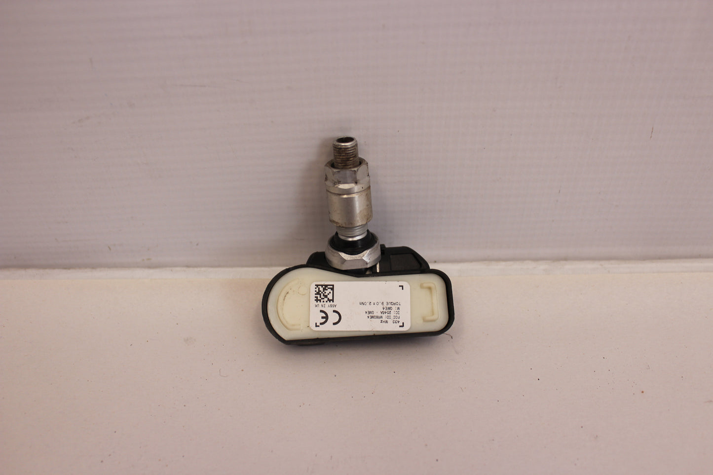 2015 Chevy Corvette Z06 Tire Pressure Sensor Valve TPMS OEM