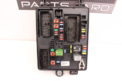2015 Chevy SS Sedan Rear Fuse Box Relay 92276935 OEM
