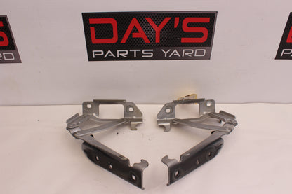 2010 Chevy Camaro SS RH & LH Hood Hinges 92235925 92235924 OEM