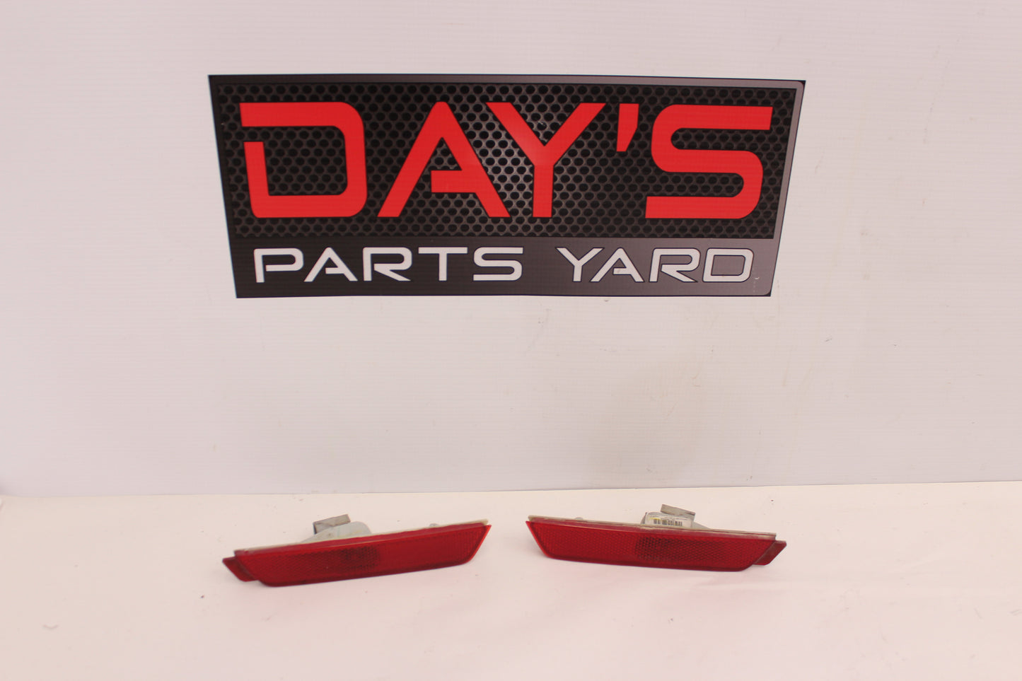 2010 Chevy Camaro SS RH & LH Rear Bumper Side  Marker Light 92195247 92195248 OEM