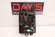 2014 Chevy SS Sedan Rear Fuse Box Relay 92271117 OEM - Day's Parts Yard
