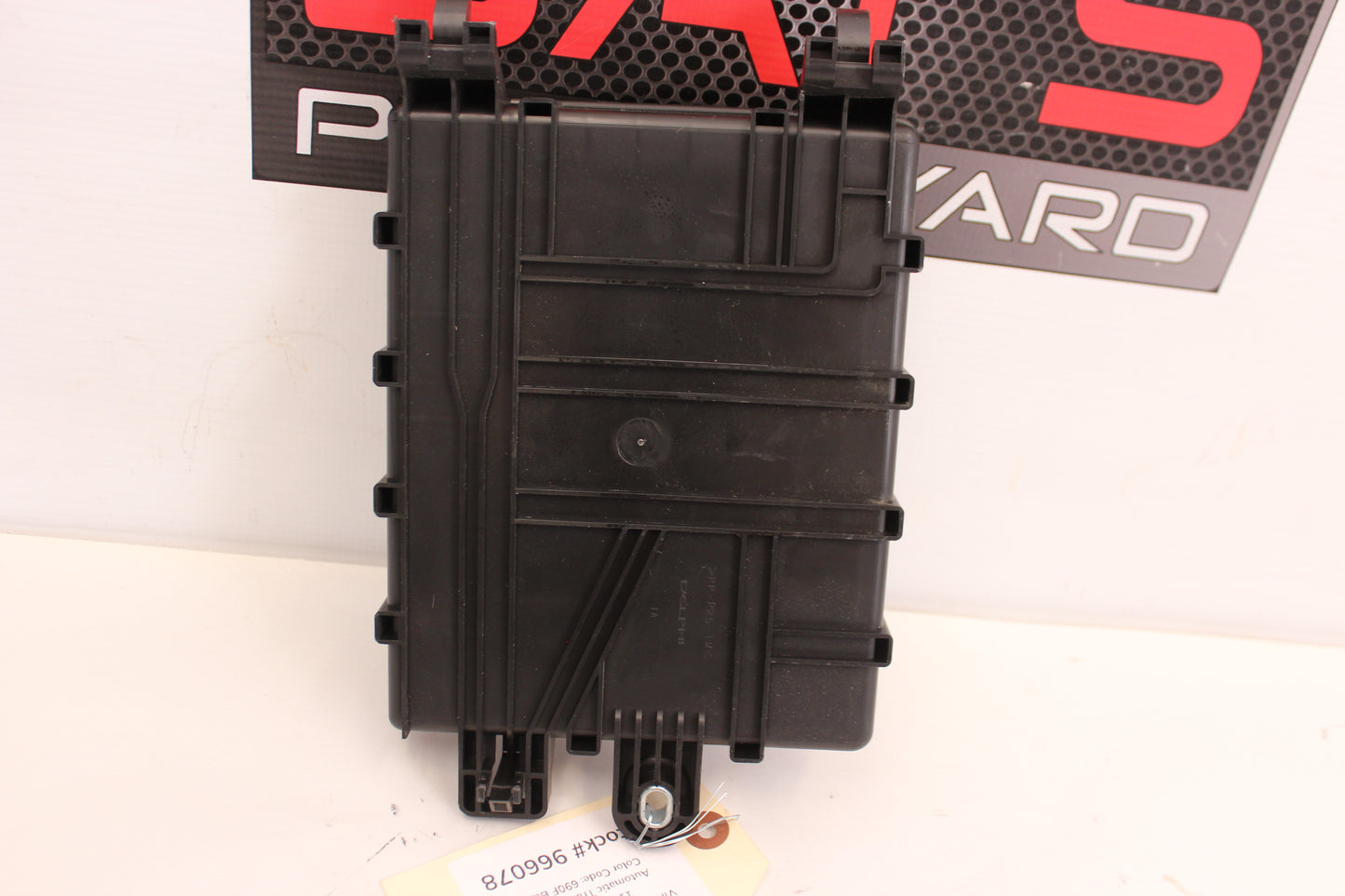 2014 Chevy SS Sedan Rear Fuse Box Relay 92271137 OEM