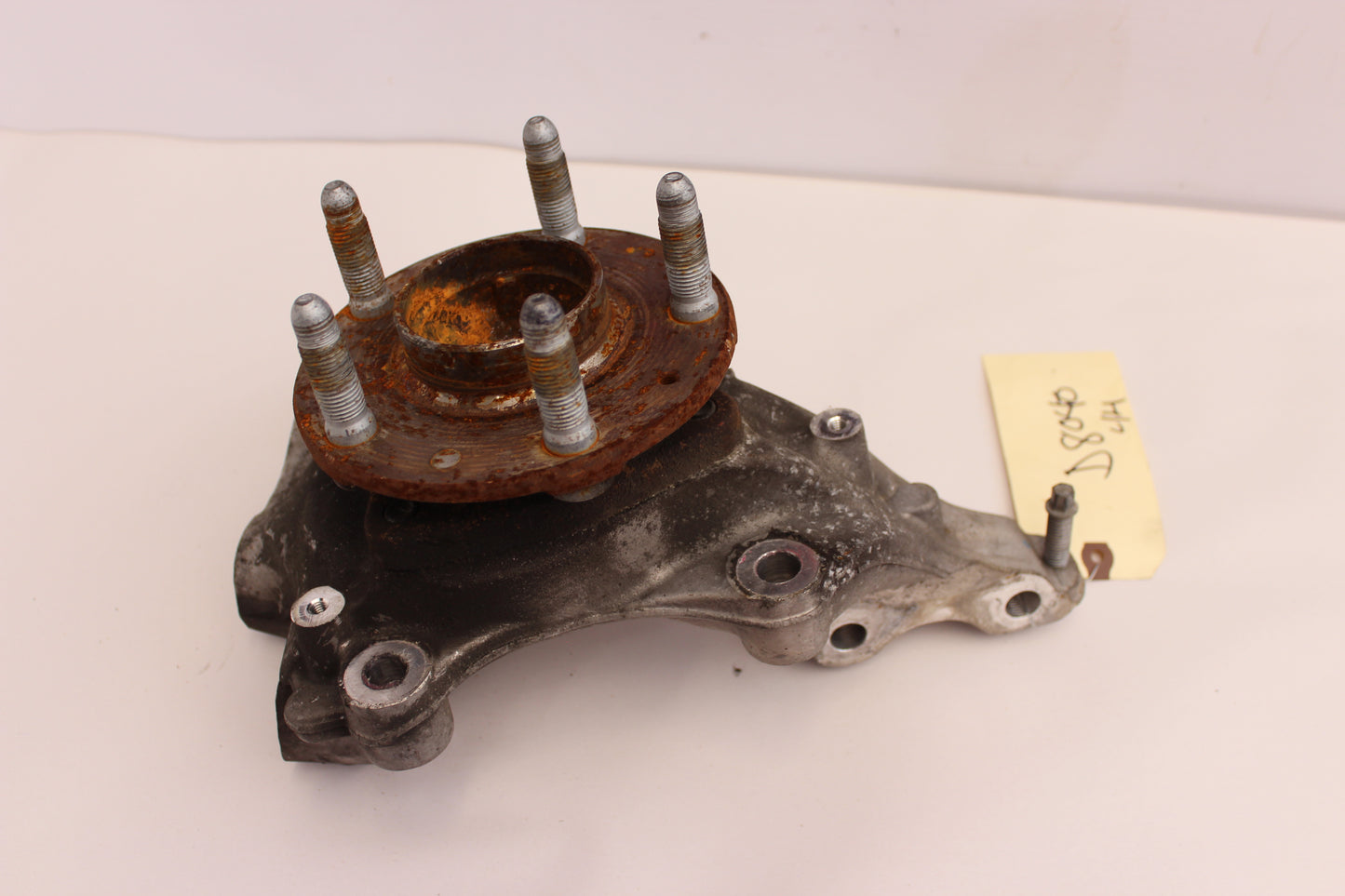 2014 Chevy SS Sedan LH Driver Front Hub Spindle Knuckle Assembly  OEM