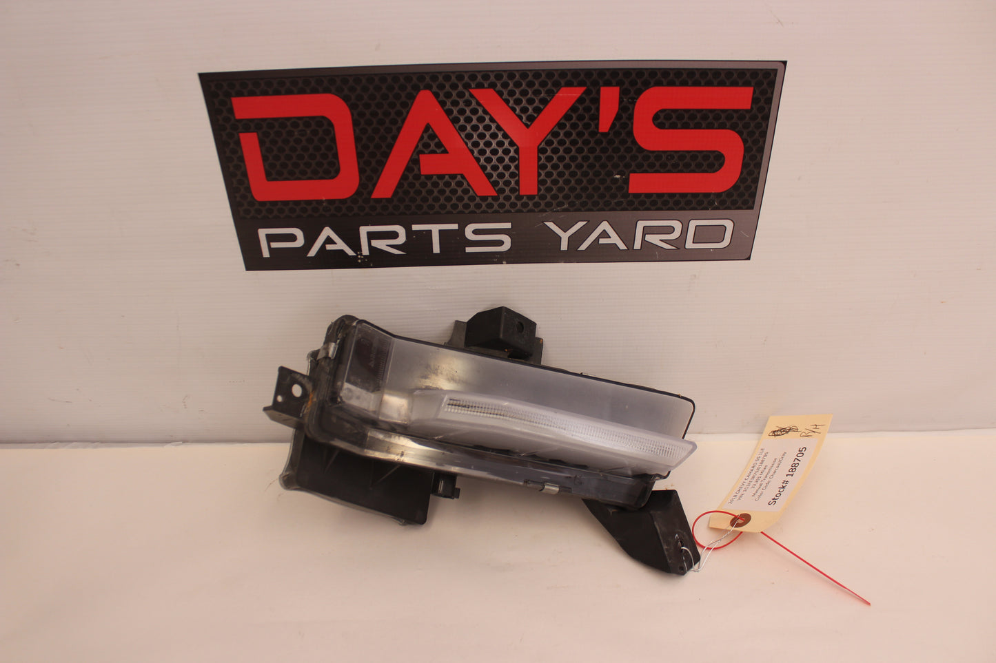 2018 Chevy Camaro SS RH Passenger Fog Light w/ Ballast OEM - Day's Parts Yard