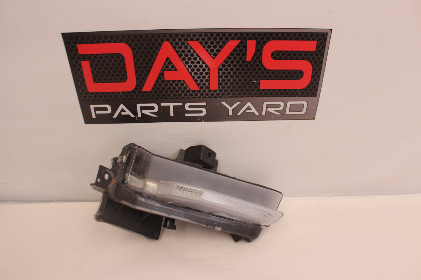 2018 Chevy Camaro SS RH Passenger Fog Light w/ Ballast OEM - Day's Parts Yard