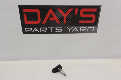 2015 Chevy SS Sedan Tire Pressure Sensor 13581559 OEM