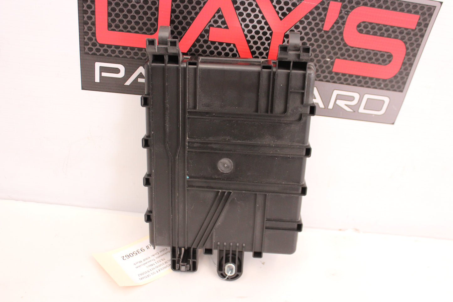 2014 Chevy SS Sedan Rear Fuse Box Relay 92271137 OEM